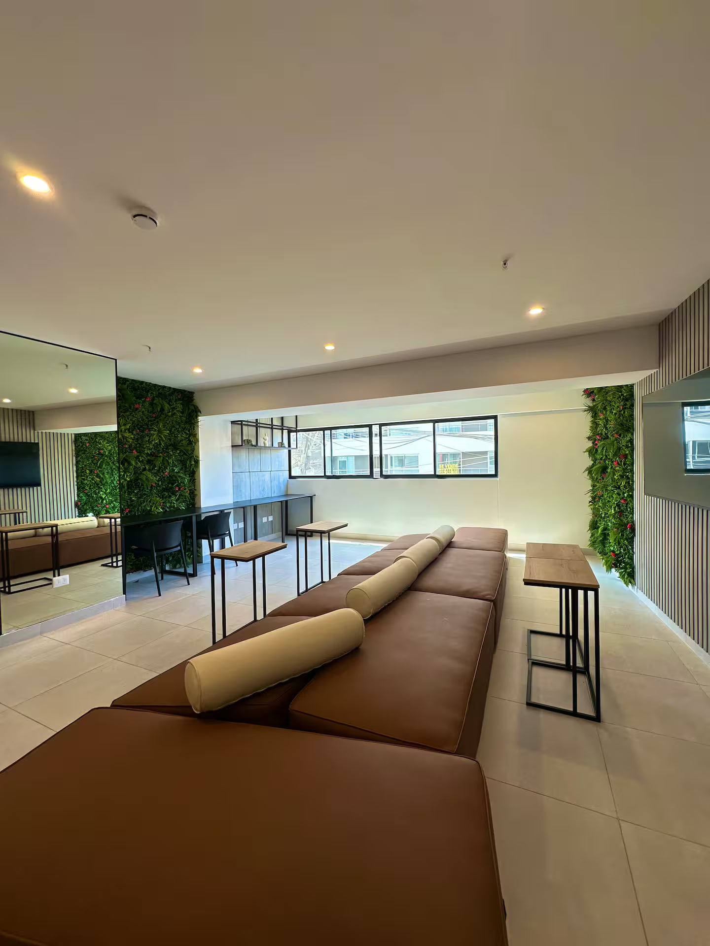 Departamento entre Miraflores y San Isidro – 2 hab.