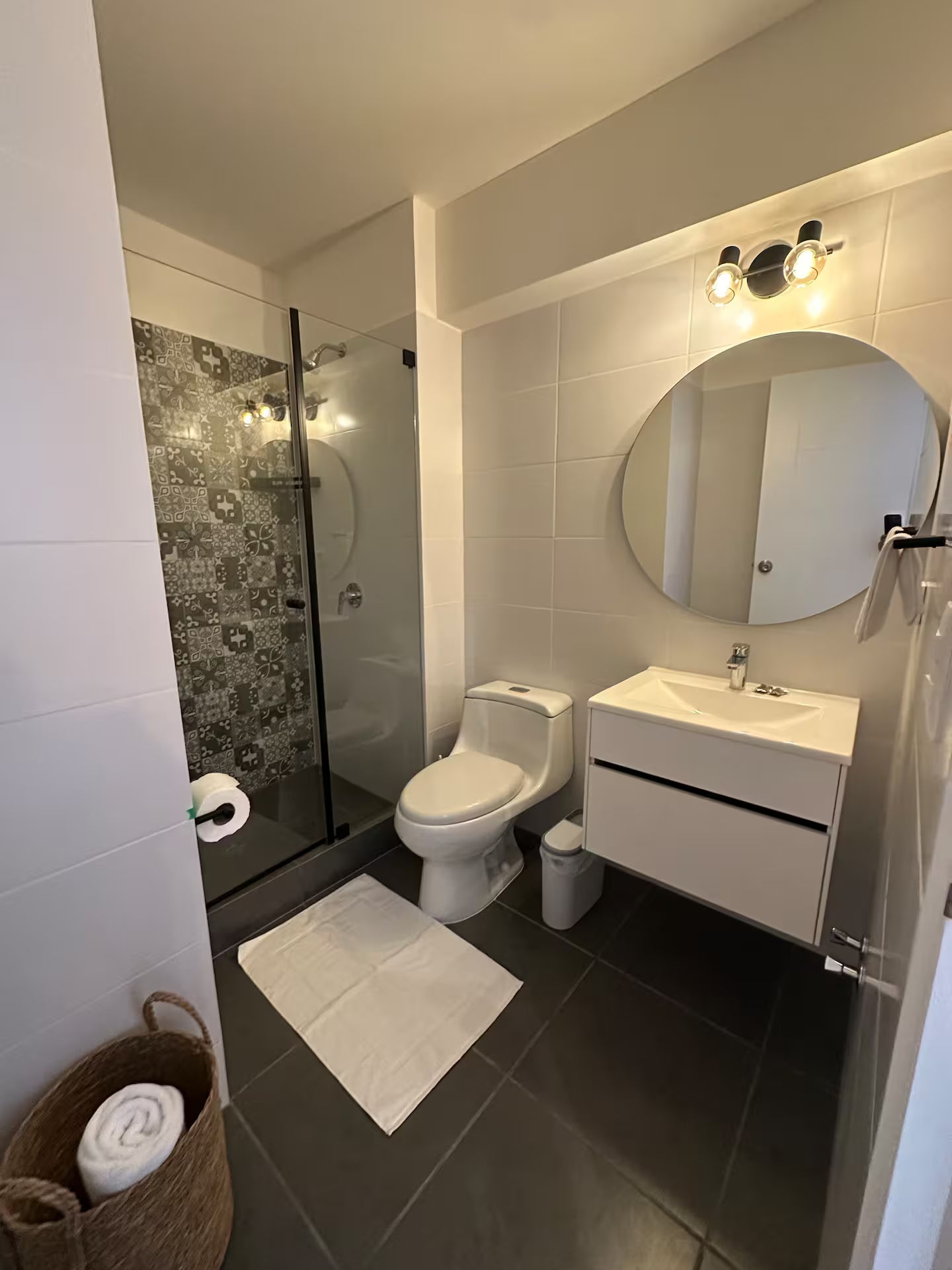 Departamento entre Miraflores y San Isidro – 2 hab.