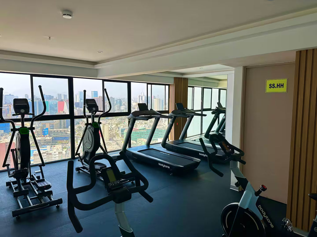 Departamento entre Miraflores y San Isidro – 2 hab.
