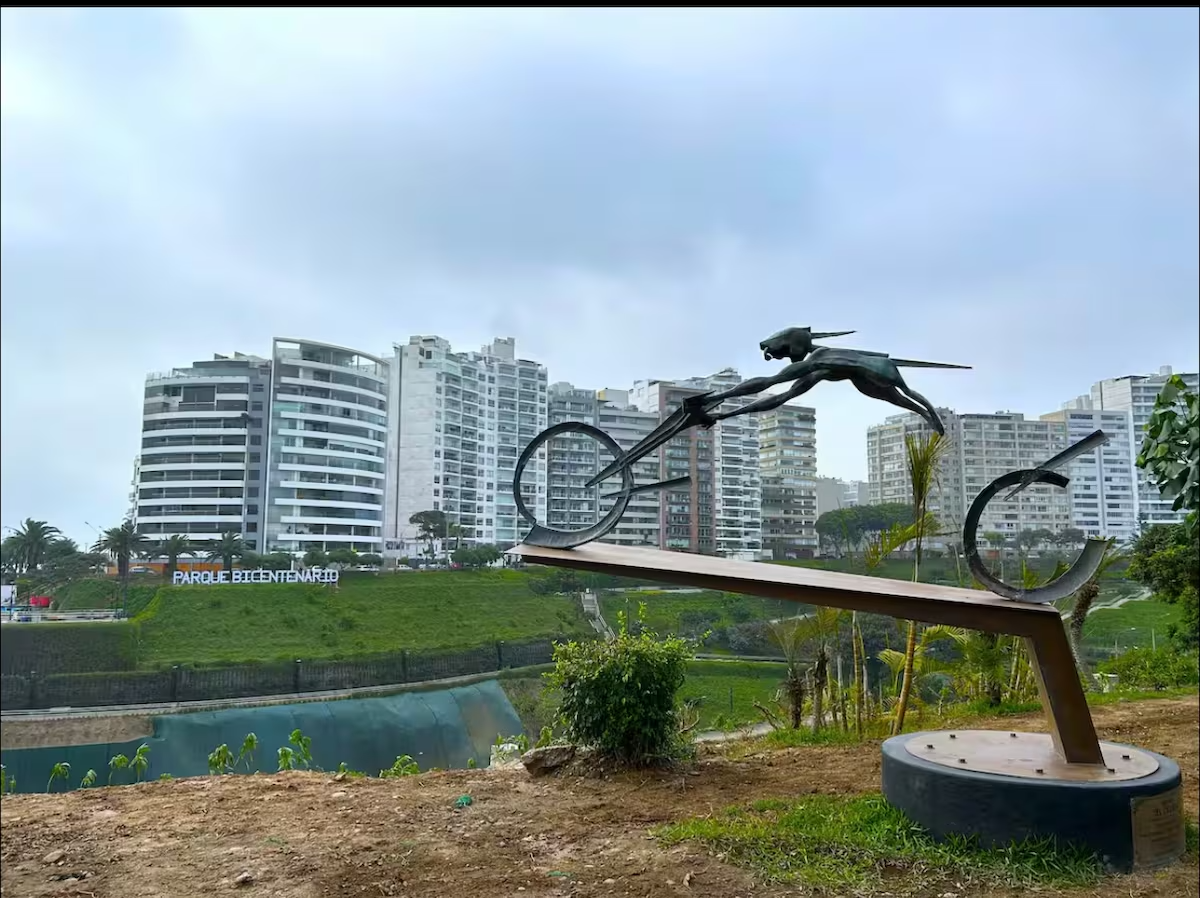 Luxury Barranco a pasos del Mar con estacionamiento - Para 3 personas (1 habitación)