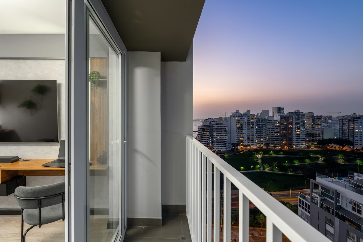 Modern Luxury Loft con balcón a pasos del Malecón para 3 personas - Barranco (1 habitación)