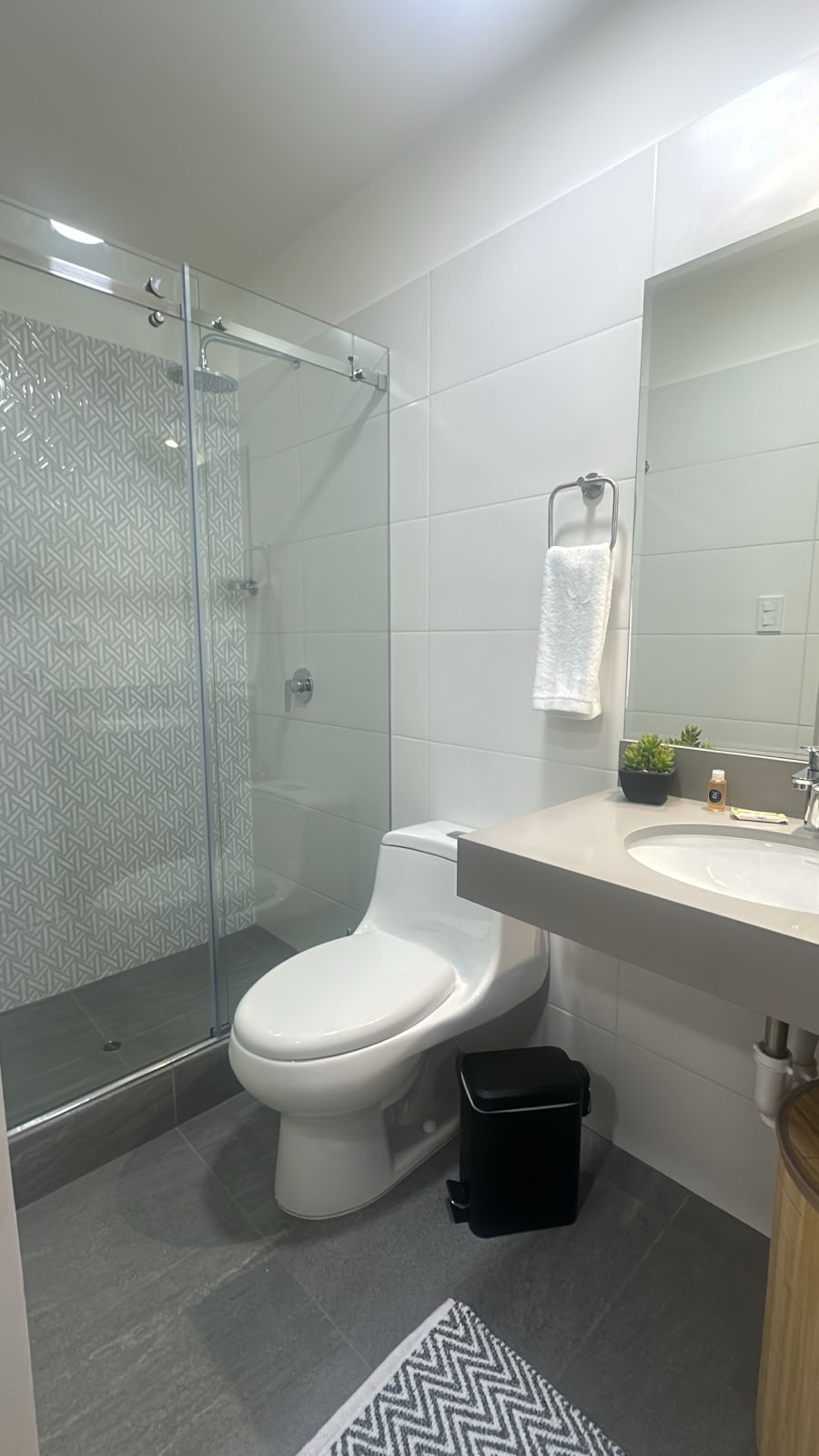 DecoRent Luxury en Miraflores a pasos de Larcomar - Para 3 personas (2 habitaciones)